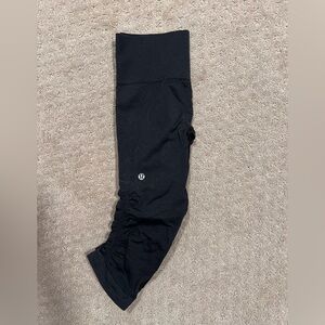 Just under knee lulu leggings